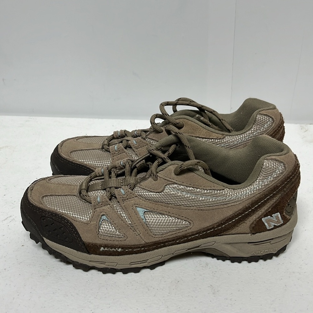 New Balance 606 Women's Sz 7-1/2 
Hiking Shoes Suede Sneakers
WW606BR2 Brown - Picture 2 of 7